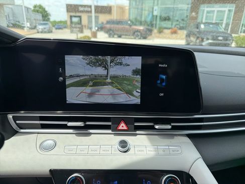 New 2026 Hyundai Elantra Limited FWD image 26