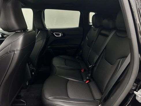 New 2026 Jeep Compass Latitude image 14