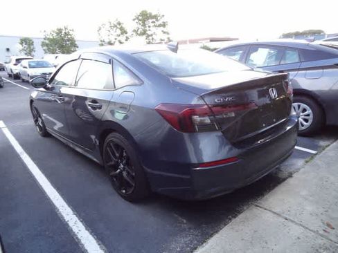 Used 2025 Honda Civic Sport image 6