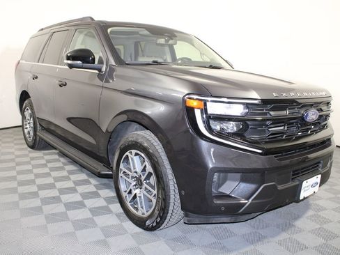 Certified 2025 Ford Expedition Active image 1