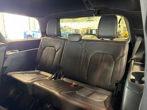 Used 2023 Ford Expedition Limited AWD/4WD image 43