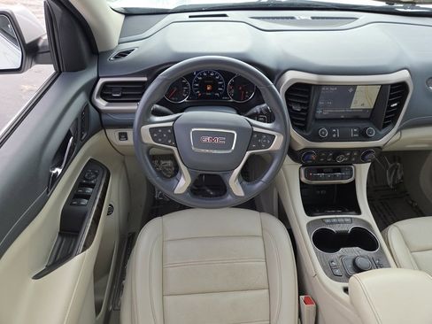 Used 2021 GMC Acadia Denali w/ Denali Technology Package image 4