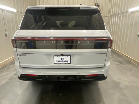 Used 2025 Lincoln Navigator Black Label AWD/4WD image 25