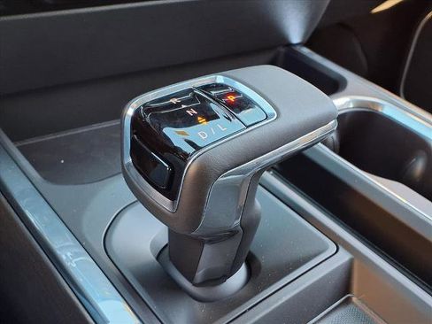 New 2026 GMC Sierra 1500 SLT w/ SLT Premium Plus Package image 13