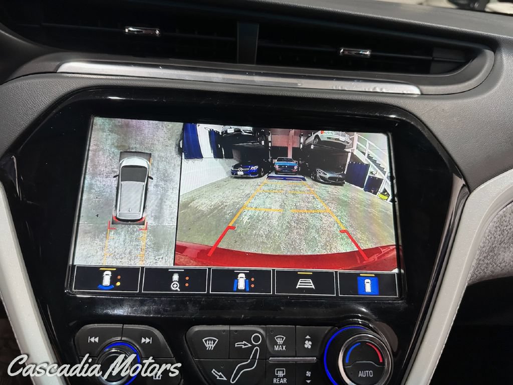 Used 2020 Chevrolet Bolt Premier w/ Infotainment Package FWD image 18