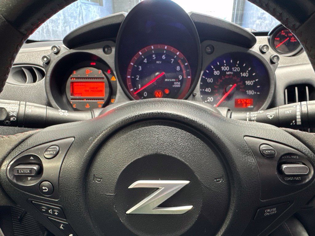 Used 2017 Nissan 370Z NISMO RWD image 11