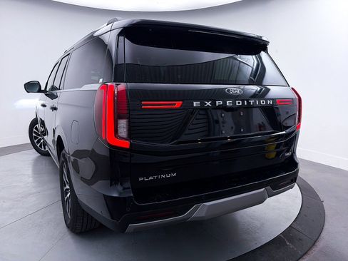 Used 2025 Ford Expedition Max Platinum image 4