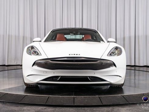 New 2025 Karma Revero Luxury image 3