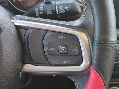 Used 2021 Jeep Wrangler Unlimited Sahara AWD/4WD image 23