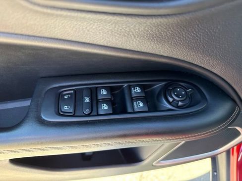 Used 2018 Jeep Compass Limited w/ Navigation Group AWD/4WD image 11