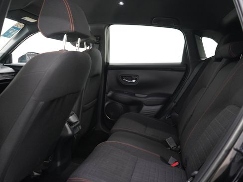 Used 2025 Honda HR-V Sport image 19