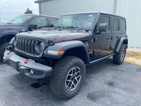 Used 2026 Jeep Wrangler Unlimited Rubicon AWD/4WD image 3