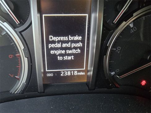 Used 2024 Toyota 4Runner Limited image 2