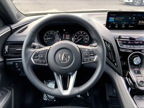 Used 2025 Acura RDX SH-AWD image 4