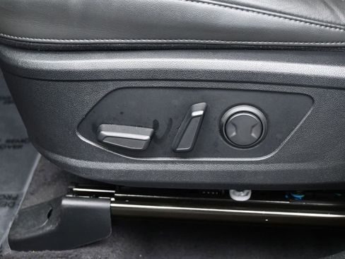 Used 2025 Kia Sorento S w/ Panoramic Sunroof Package image 12