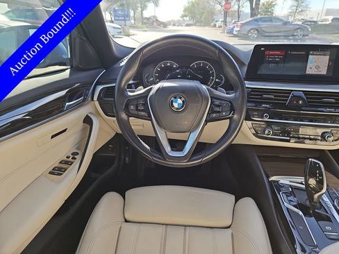 Used 2019 BMW 530i w/ Convenience Package image 13