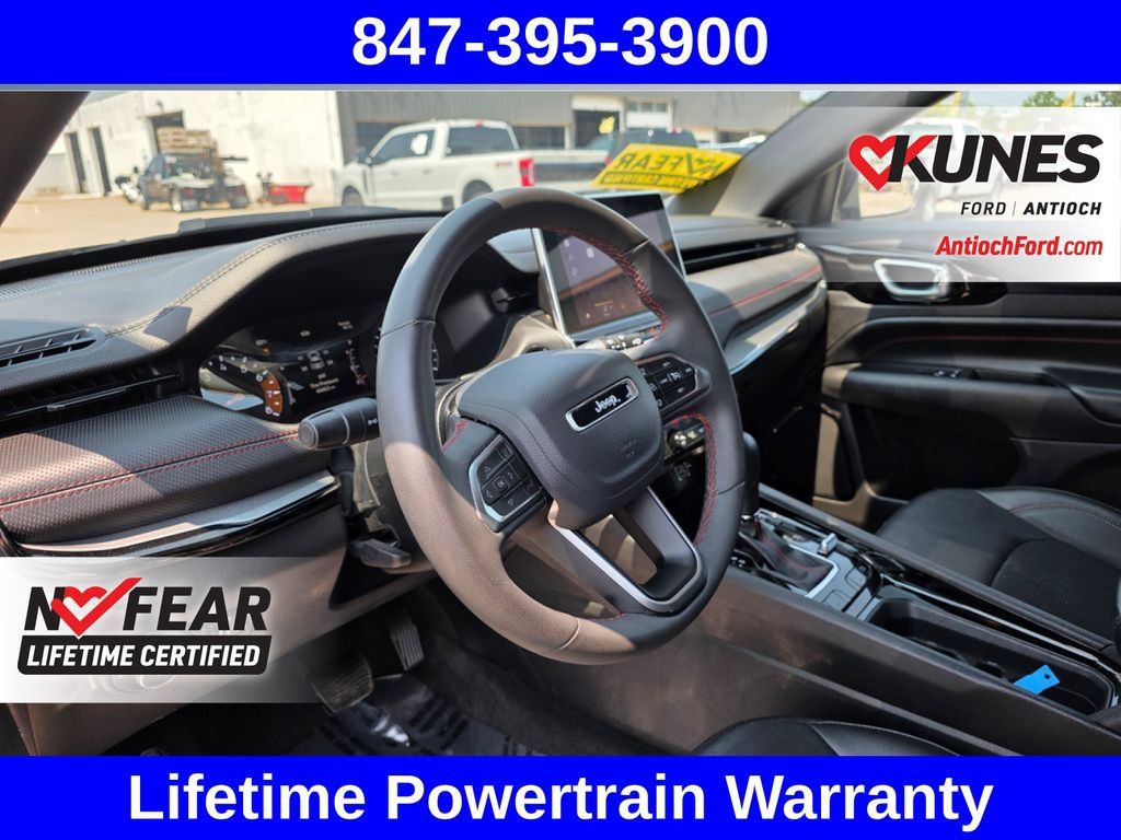 Used 2024 Jeep Compass Trailhawk AWD/4WD image 20