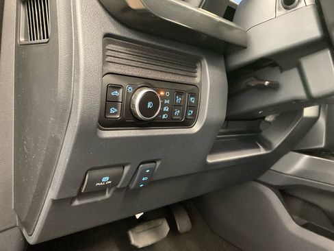 New 2026 Ford F250 Lariat w/ Black Appearance Package AWD/4WD image 18
