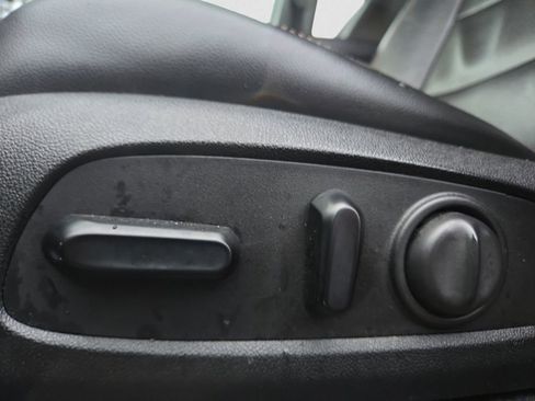 Used 2019 GMC Terrain SLT w/ Preferred Package image 9