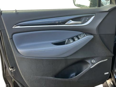 Used 2023 Buick Enclave Essence w/ Experience Buick Package image 9