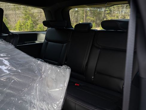 New 2026 Ford Expedition Platinum w/ Stealth Appearance Package image 33