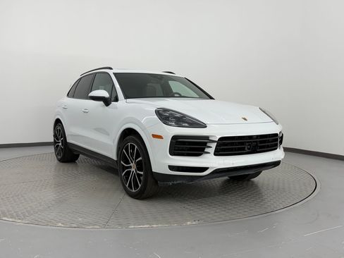 Certified 2023 Porsche Cayenne S AWD/4WD image 7