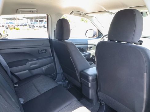Used 2024 Mitsubishi Outlander Sport ES AWD/4WD image 17
