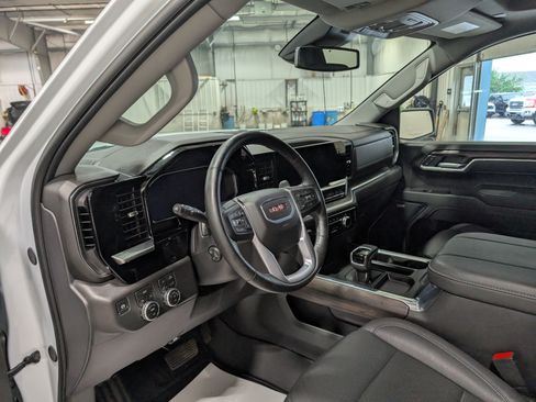 Used 2026 GMC Sierra 1500 SLT w/ SLT Premium Plus Package AWD/4WD image 16