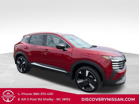 Certified 2026 Nissan Kicks SR FWD image 4