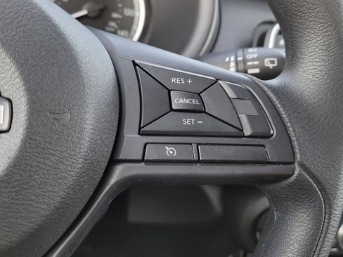Used 2025 Nissan Kicks Play S FWD image 8