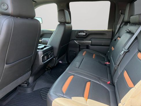 Used 2020 GMC Sierra 2500 AT4 w/ AT4 Premium Package AWD/4WD image 14