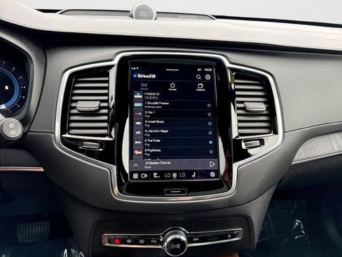 Certified 2023 Volvo XC90 B6 Ultimate w/ Protection Package AWD/4WD image 15