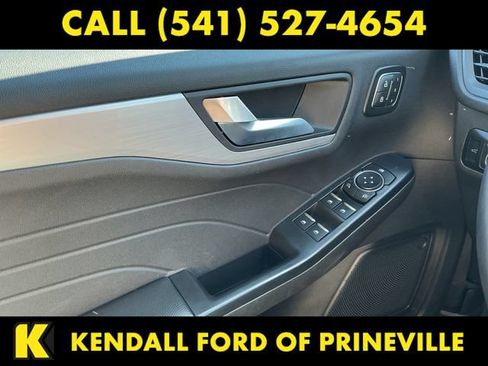 Used 2025 Ford Escape Platinum AWD/4WD image 10