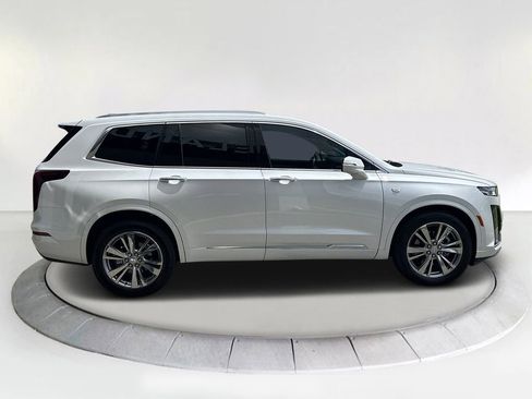 Certified 2023 Cadillac XT6 Premium Luxury image 6
