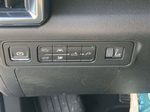 New 2026 GMC Hummer EV 4x4 Crew Cab w/ LPO, Dark Essentials Package image 25