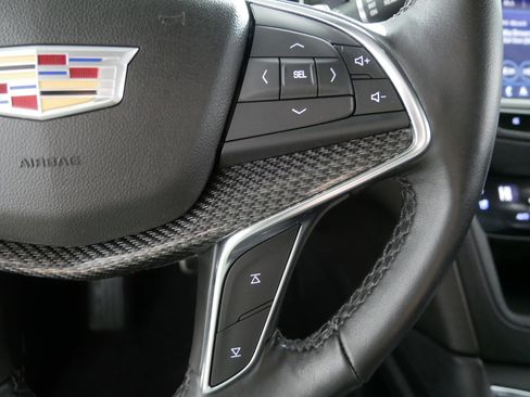 Used 2022 Cadillac XT5 Sportv image 28