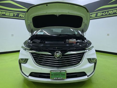 Used 2023 Buick Enclave Essence image 4
