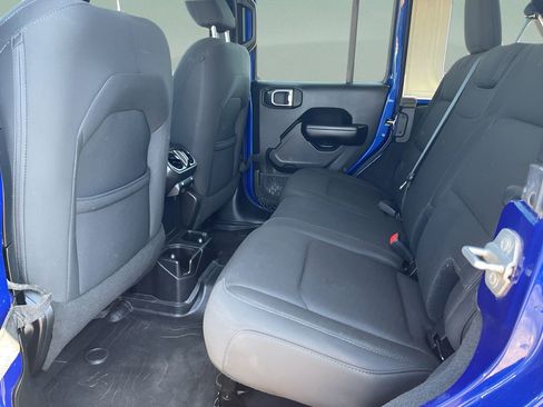 Used 2019 Jeep Wrangler Unlimited Sport S image 14