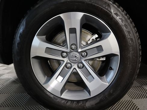 Used 2025 Honda Pilot EX-L image 27