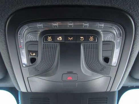 Used 2022 Mercedes-Benz Sprinter 2500 image 29