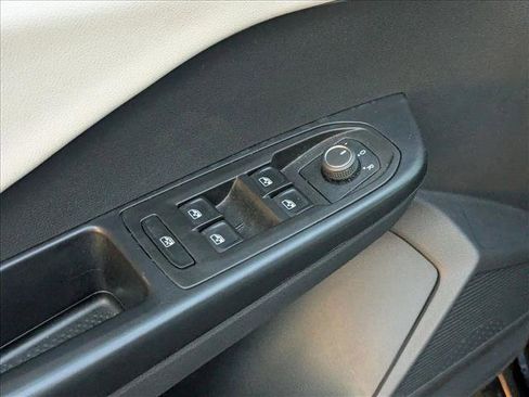 Used 2025 Volkswagen Taos S FWD image 12