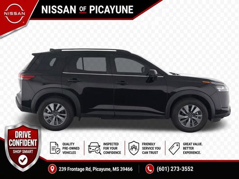 Used 2024 Nissan Pathfinder SV FWD image 9
