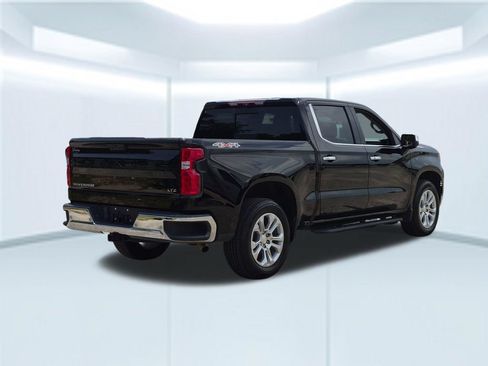Used 2023 Chevrolet Silverado 1500 LTZ w/ Technology Package AWD/4WD image 6
