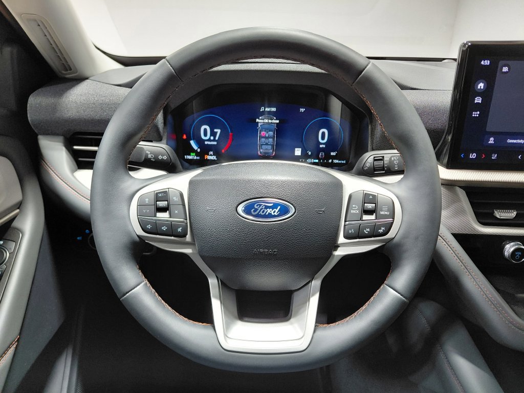 Certified 2025 Ford Explorer Active w/ Active Comfort Package AWD/4WD image 27