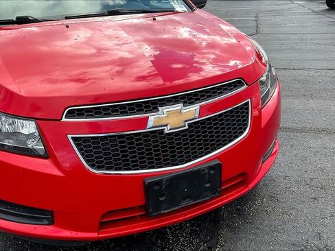 Used 2014 Chevrolet Cruze LS image 3