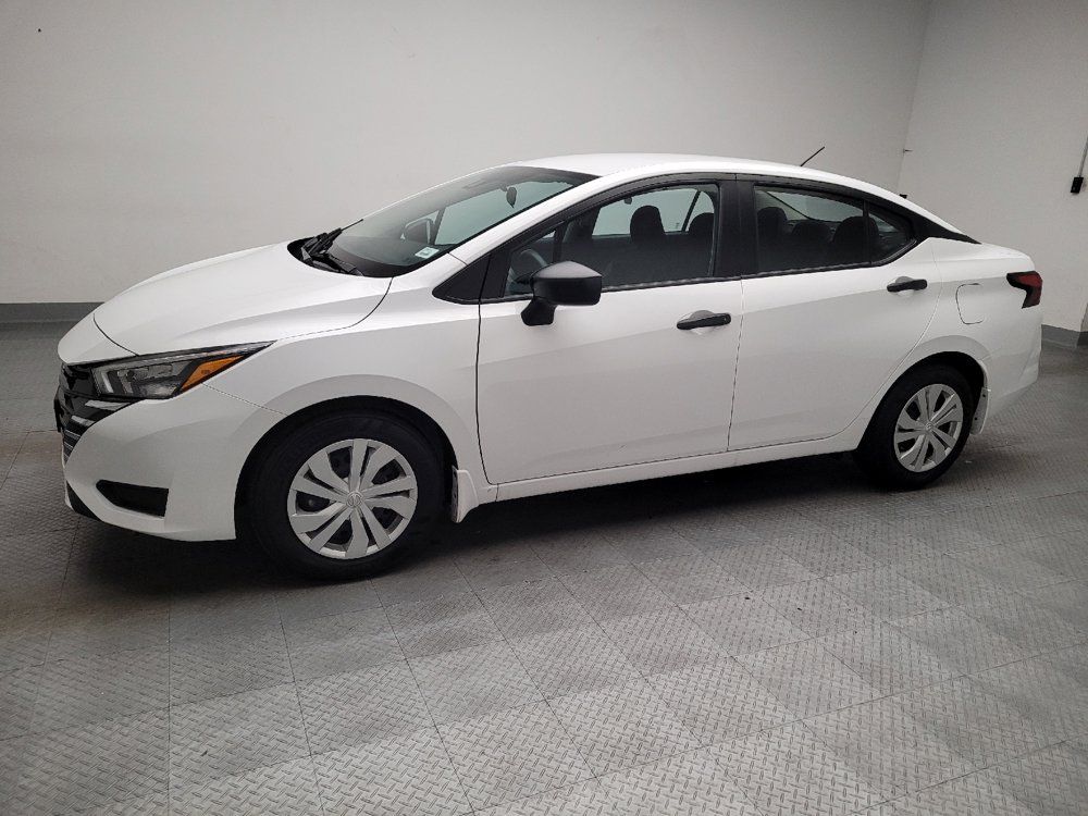 Used 2025 Nissan Versa S w/ Trunk Package FWD image 2