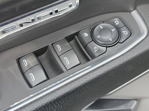 Used 2024 GMC Sierra 1500 Denali AWD/4WD image 20