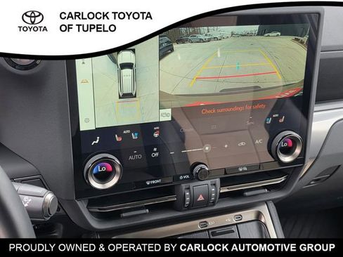 Used 2024 Lexus GX 550 image 12