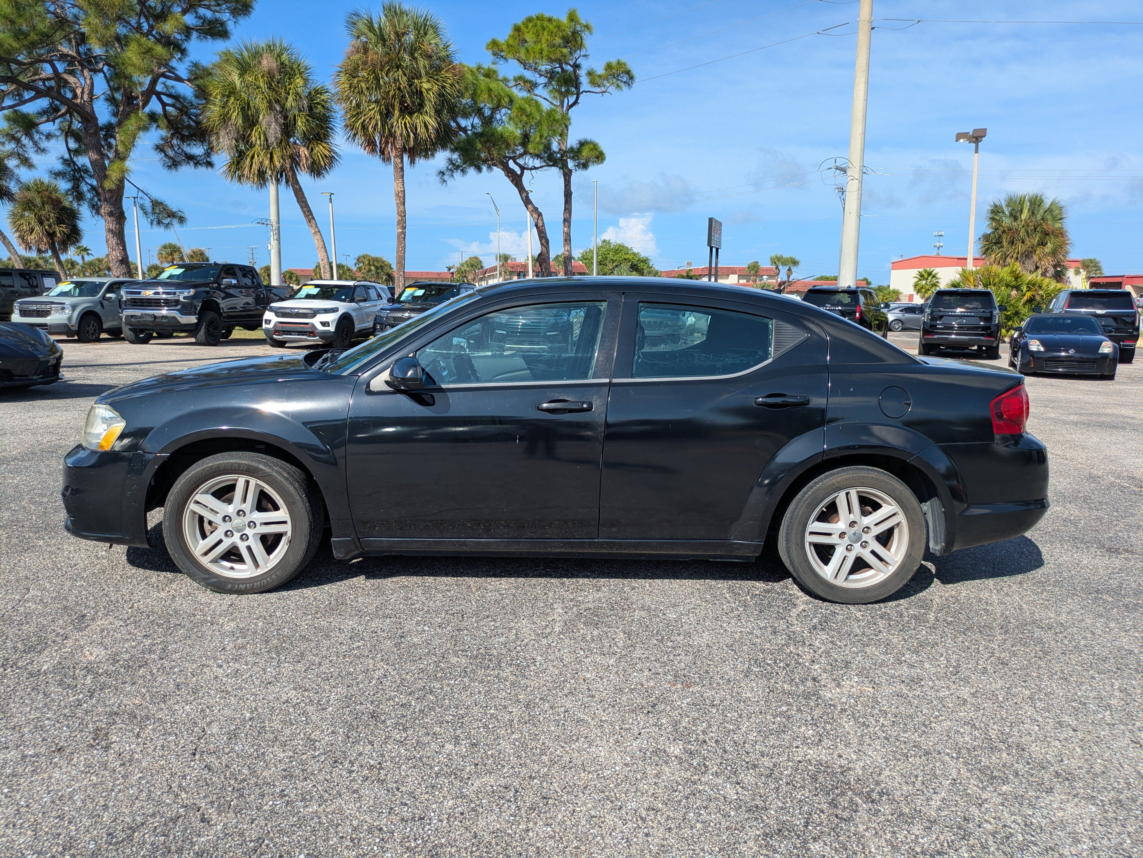 Used 2013 Dodge Avenger SXT FWD image 7