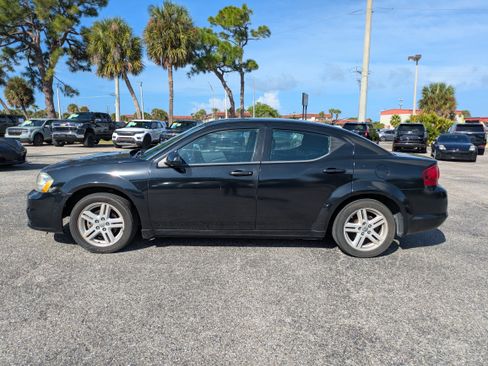 Used 2013 Dodge Avenger SXT FWD image 7